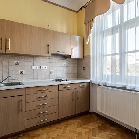 George Apartment