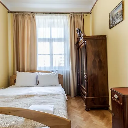 George Apartment *